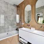 Elegant Parisian -2br 4p- Eiffel Tower Paris
