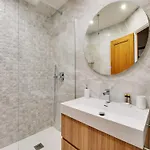 Elegant Parisian -2br 4p- Eiffel Tower Paris