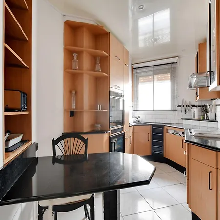 Elegant Parisian -2br 4p- Eiffel Tower Lägenhet Paris